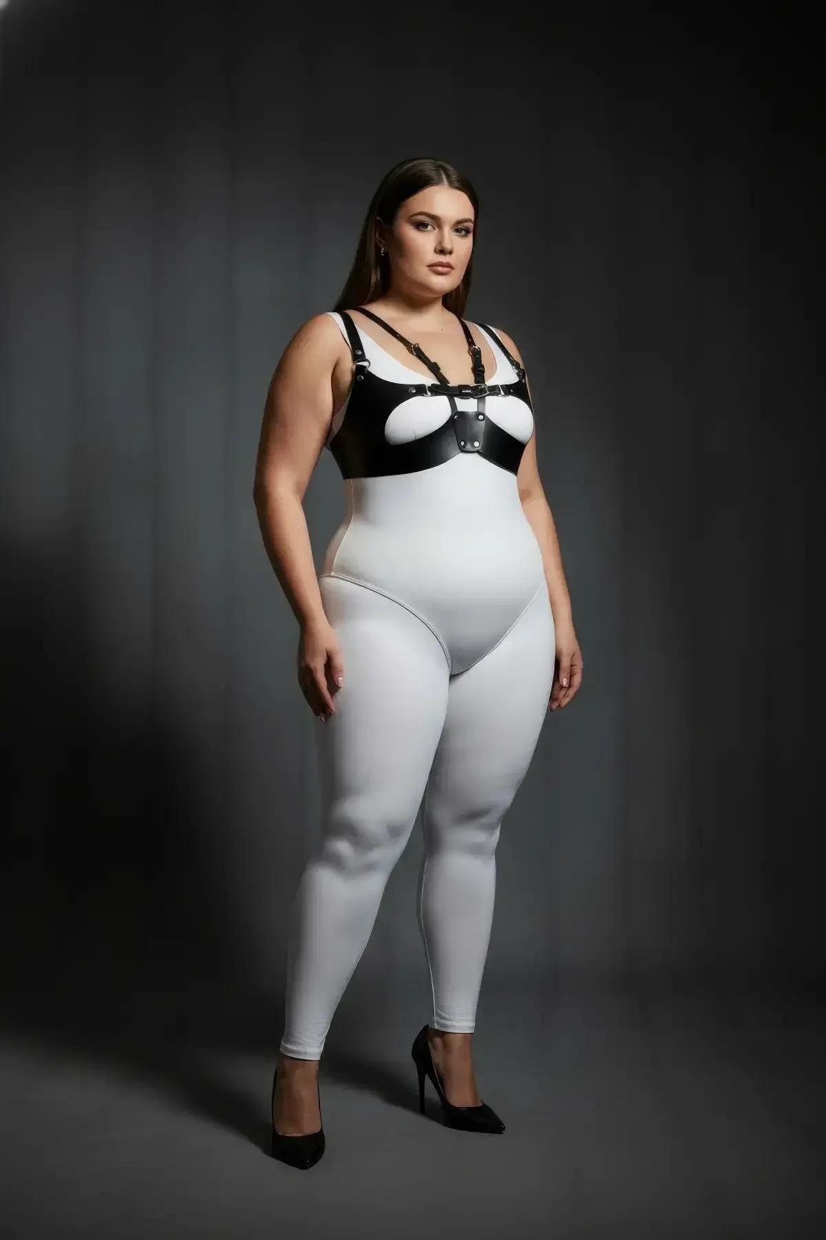 siyah vegan deri harness takım metal donanım çift omuz askısı yakın çekim
