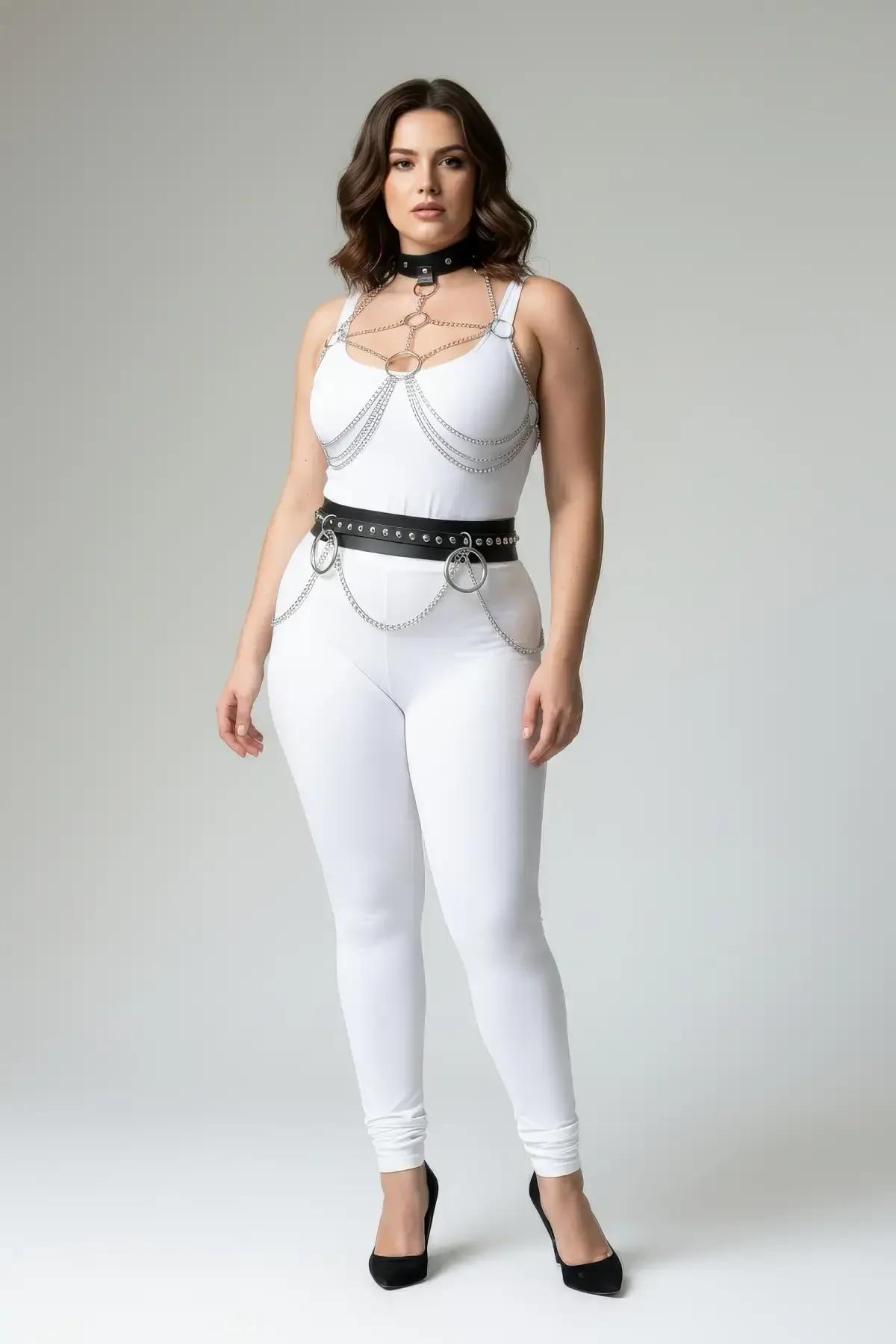siyah deri boyunluk O-ring detay gümüş metal toka harness aksesuar