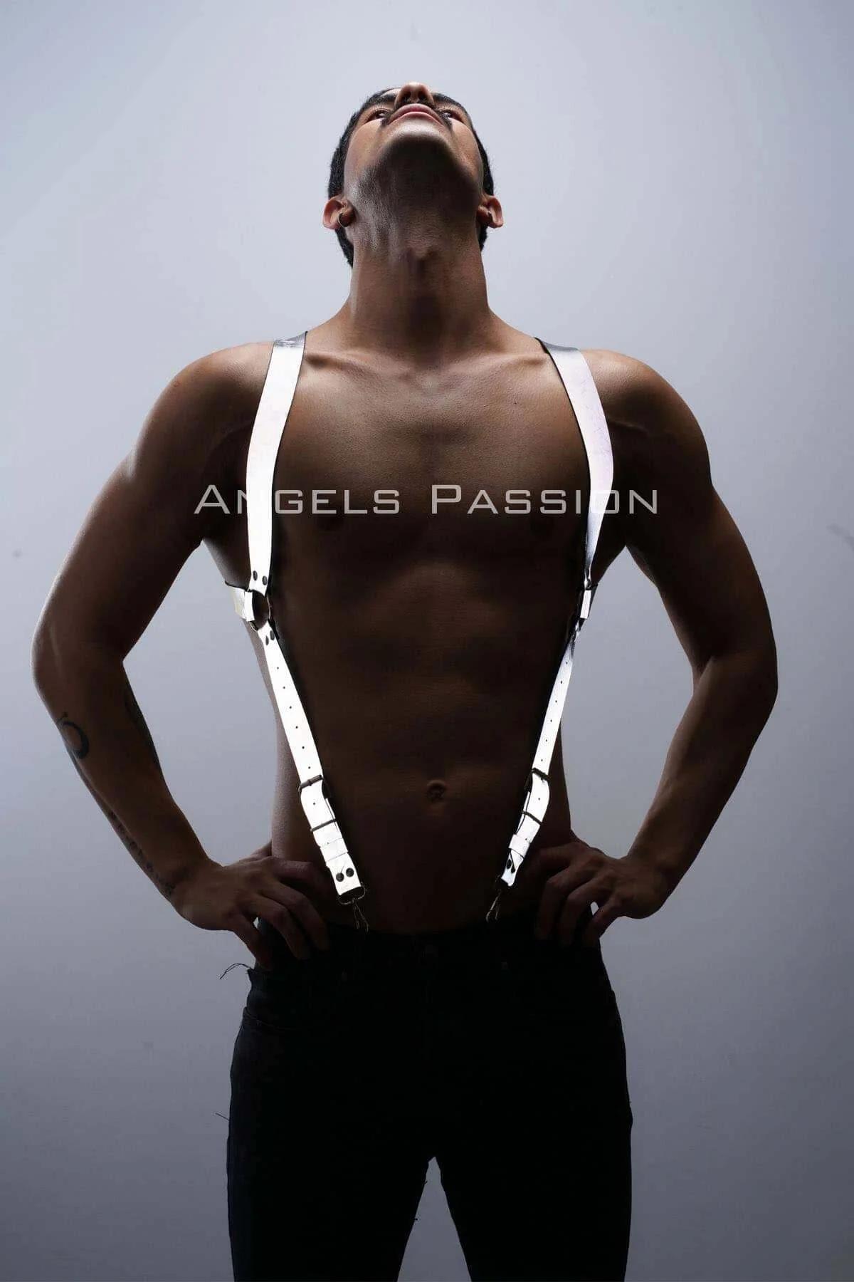 White reflective mens harness rear view showing shoulder strap crossing and adjustment points