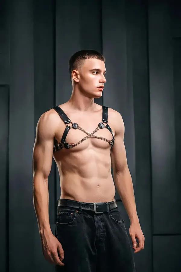 siyah vegan deri erkek göğüs harness altın çapraz X zincir detaylı omuz askılı