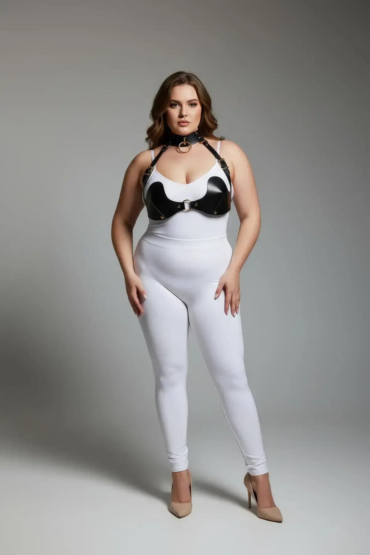 büyük beden siyah vegan deri göğüs harness altın O-ring choker takım yapılandırılmış kupa formlu