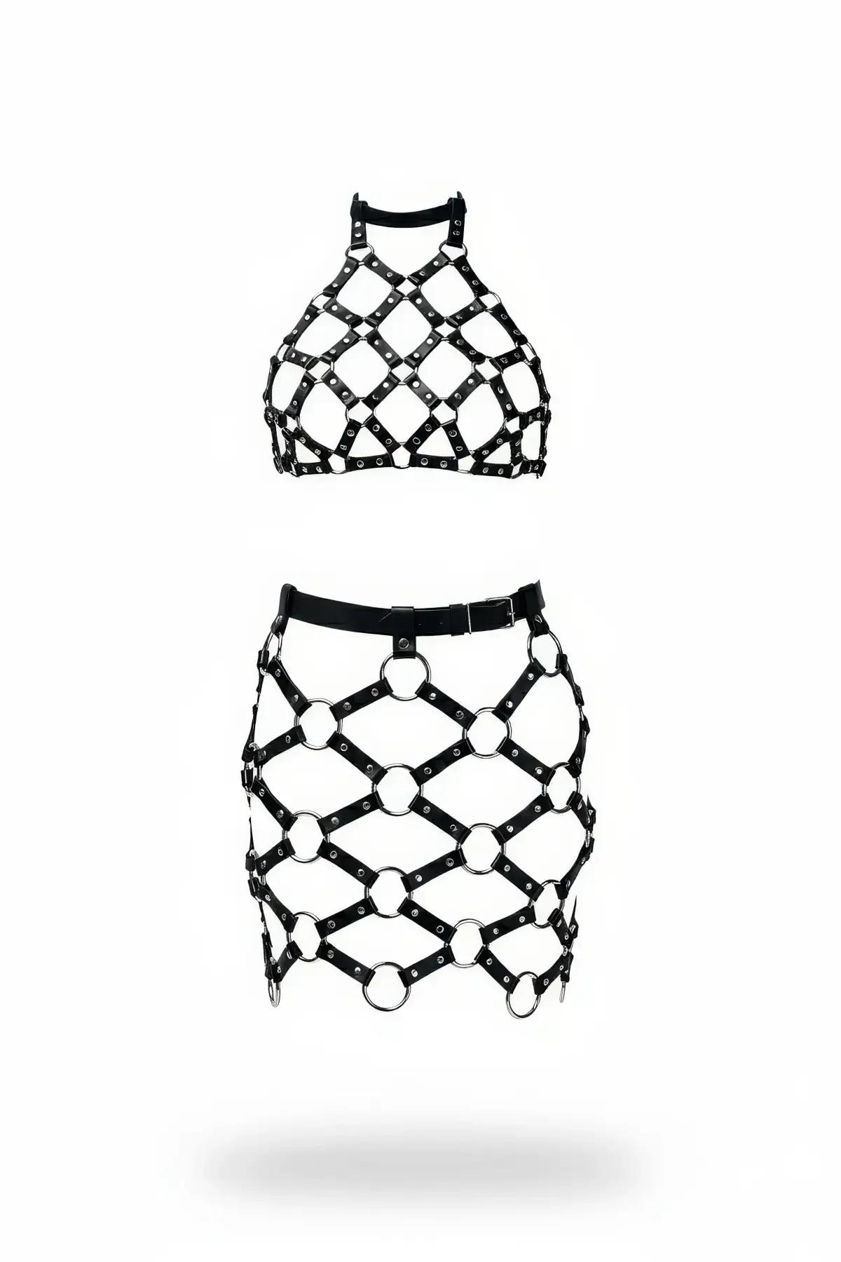 siyah suni deri kafes bralet ve mini etek seti gümüş O-halka perçinli ikili set beyaz fon