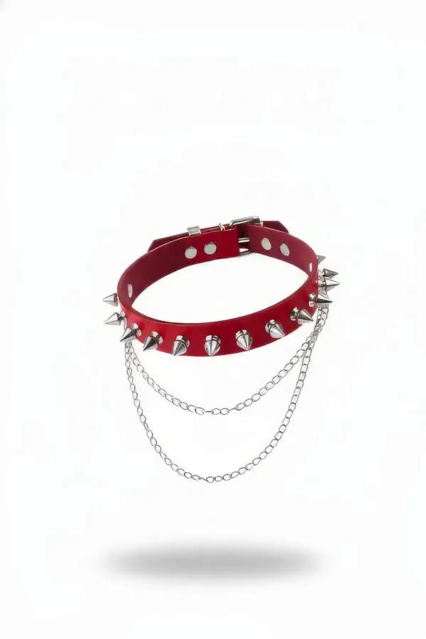 kırmızı vegan deri choker konik gümüş çivili ve çift sarkıt zincirli punk boyun kolye toka kapatmalı